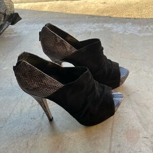 Black and snake skin Peep-Toe Stiletto Heels